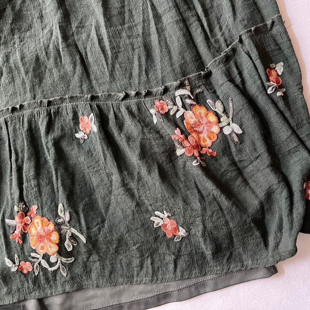 Fig & Flower Green Floral Embroidered Long Tiered Maxi Autumn Fall Thanksgiving - Picture 3 of 8